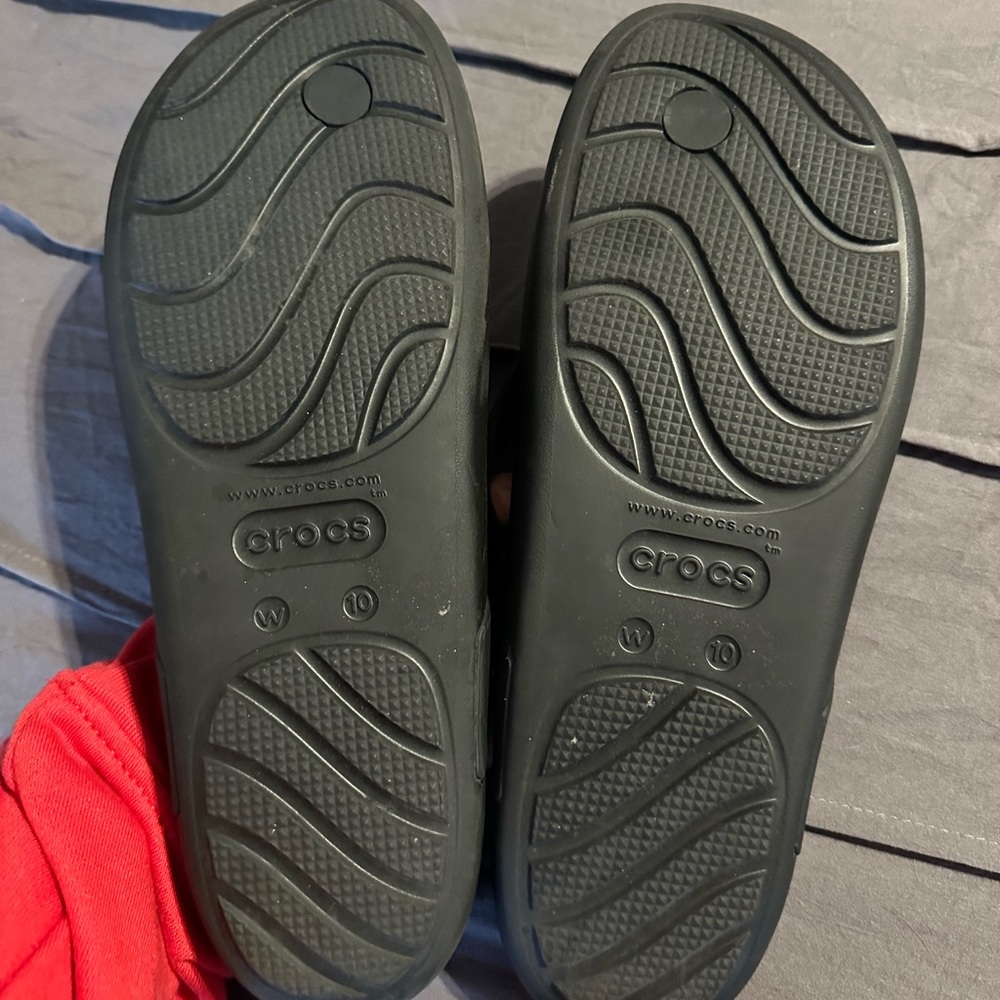 Crocs flip flop sz 10 - Picture 2 of 2